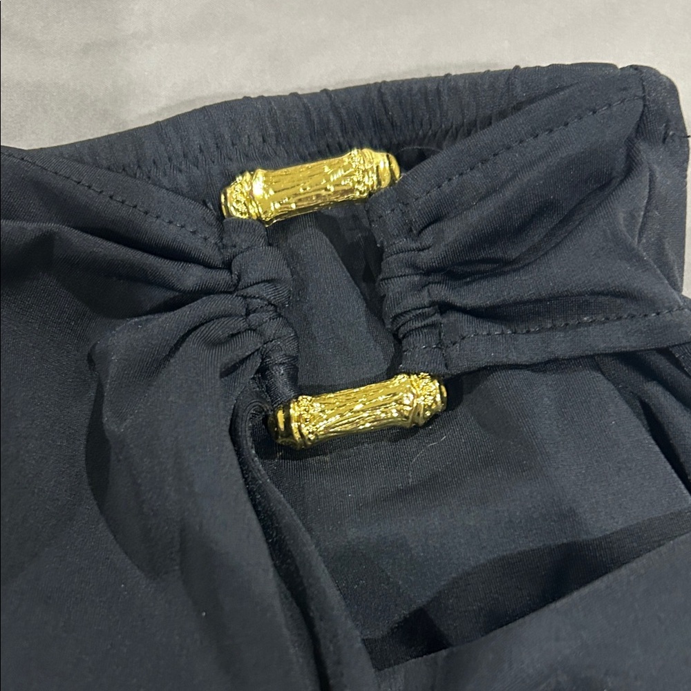 Swim skirt with gold trim - Picture 7 of 8